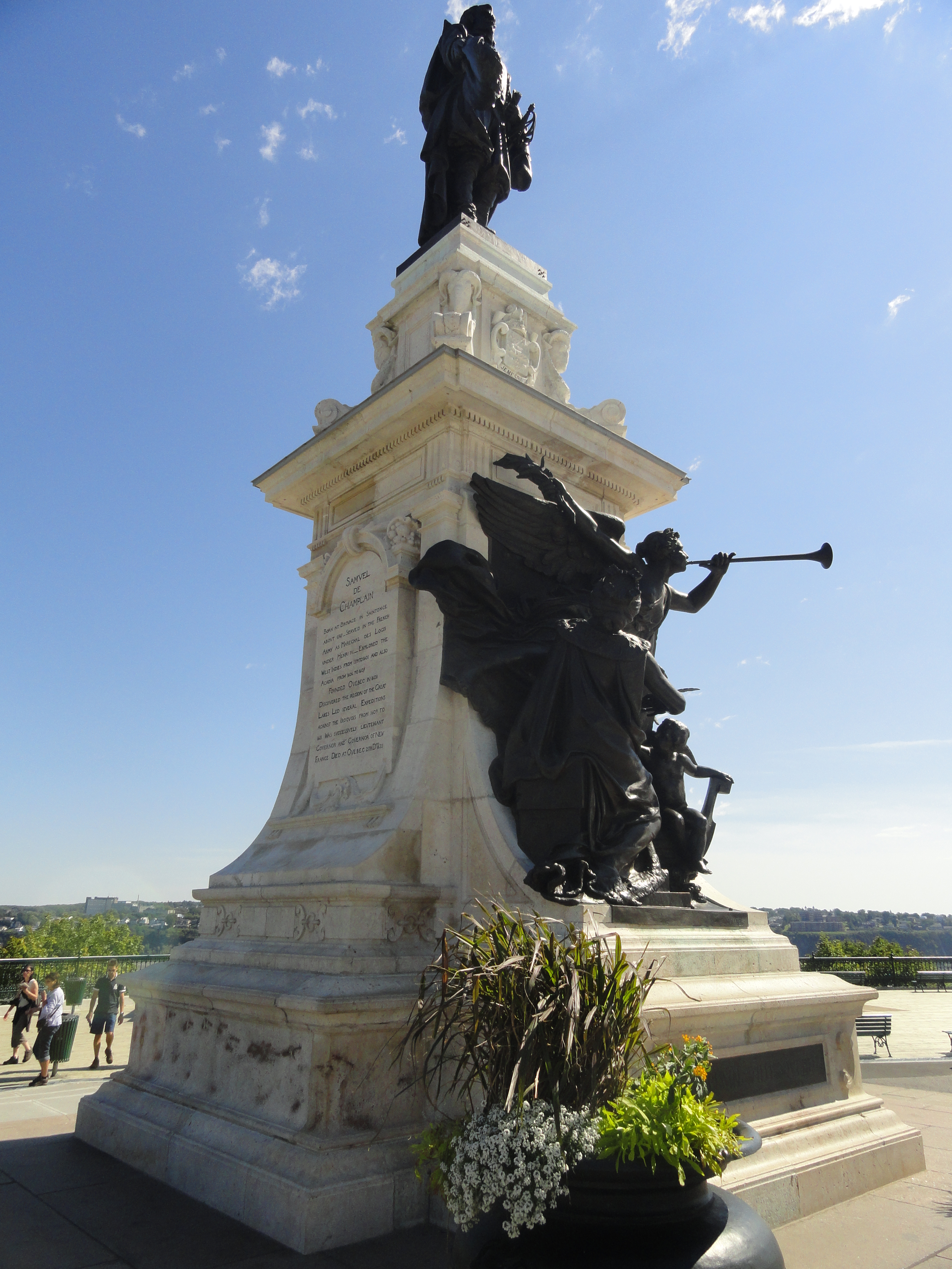 Ebony Escapes! to explore Quebec City www.quebecregion.com (37603)