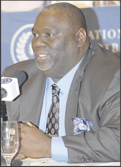 'Prime Time' heads up NFF induction ceremonies (37307)
