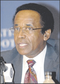 'Prime Time' heads up NFF induction ceremonies (37304)