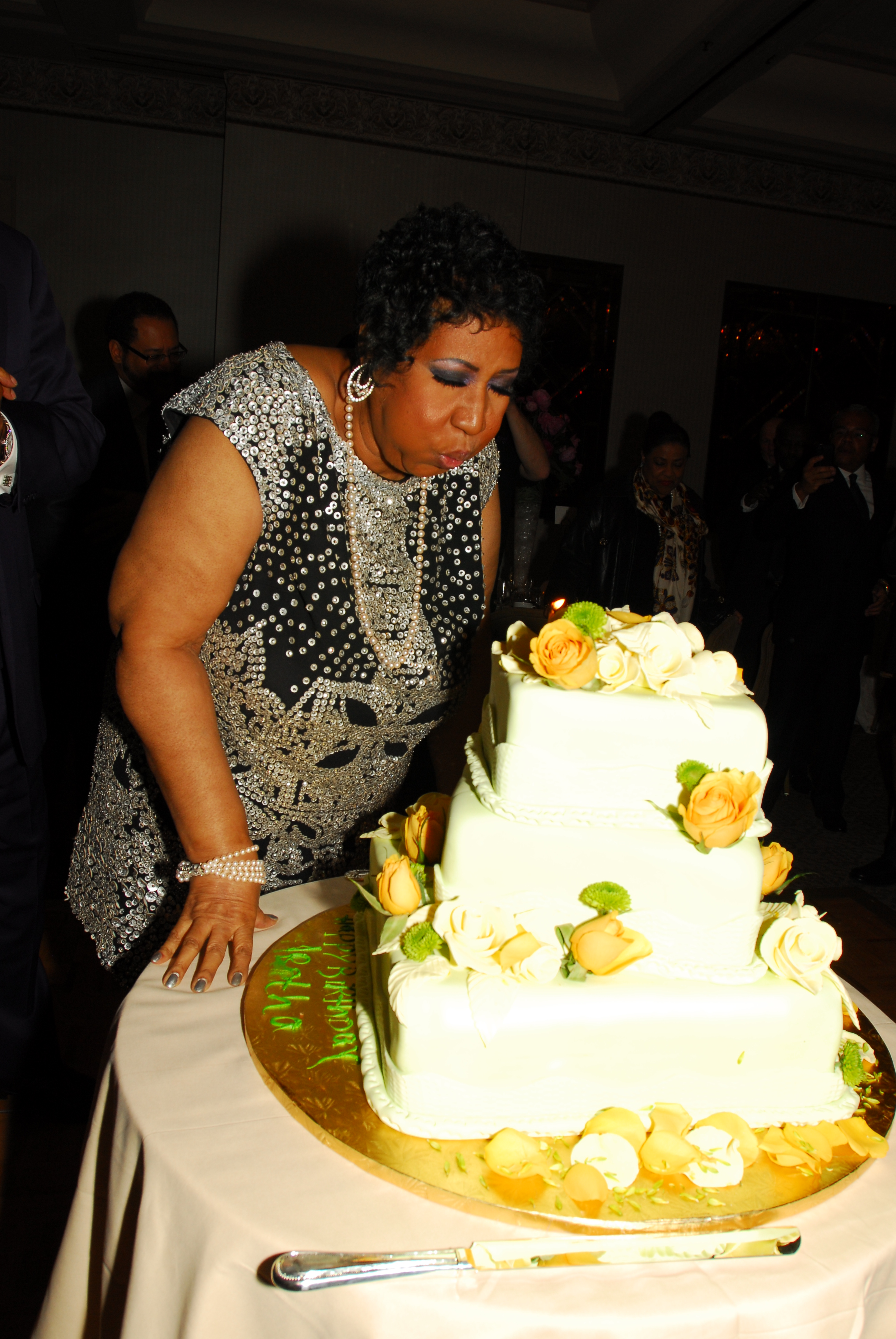 Queen of Soul celebrates birthday in style (38820)