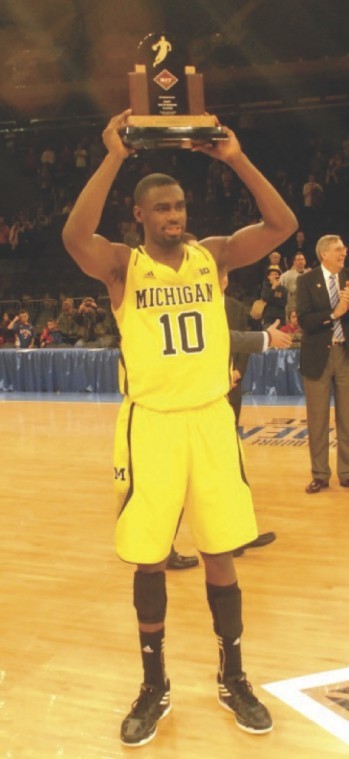 Michigan wins NIT Season Tip (38791)