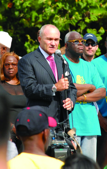 Ray Kelly defends stop-and-frisk (39291)