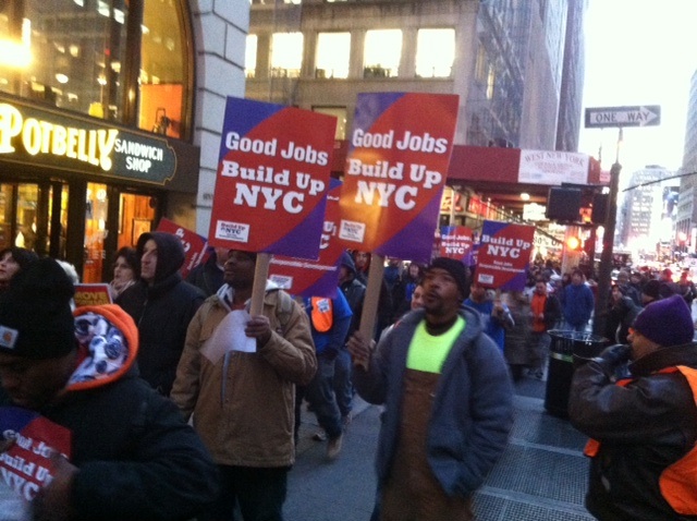 Service workers of all kinds want higher wages, talk fiscal cliff (36476)