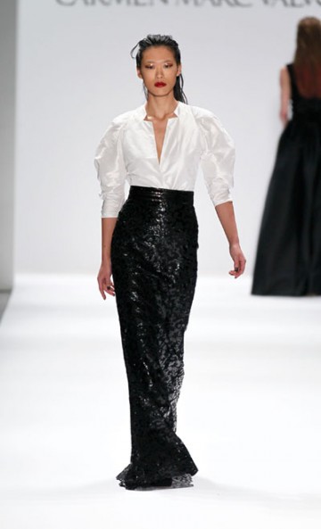 Evening elegance in Black and white (36246)