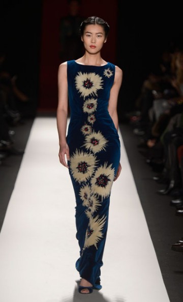 Fall glamor dressing for evening (39389)