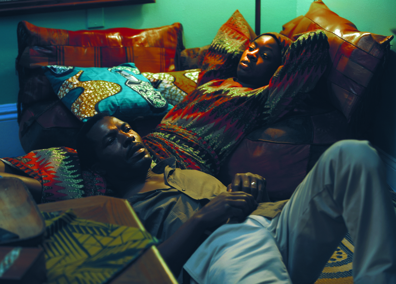 Ayodele (Isaach De Bankolé ) and Adenike (Danai Gurira) (32005)