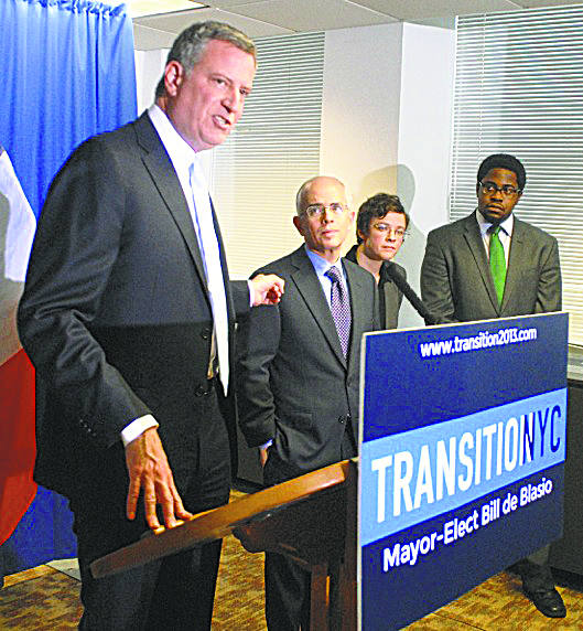 L to R: Mayor-elect Bill de Blasio, Anthony Shorris, Emma Wolfe, and Dominic Williams (51862)
