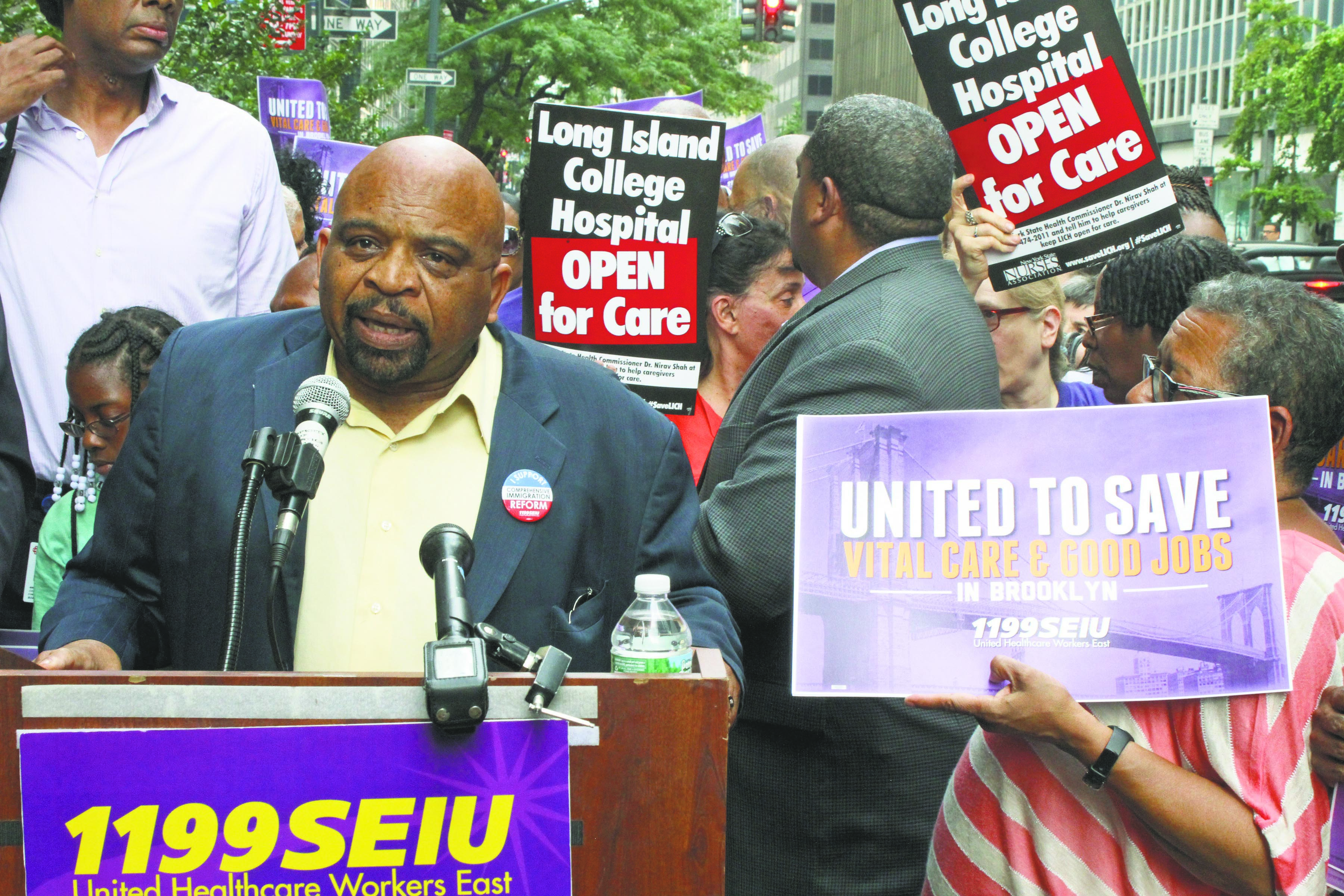 1199 SEIU President, George Gresham, speaks at LICH Protest (54405)