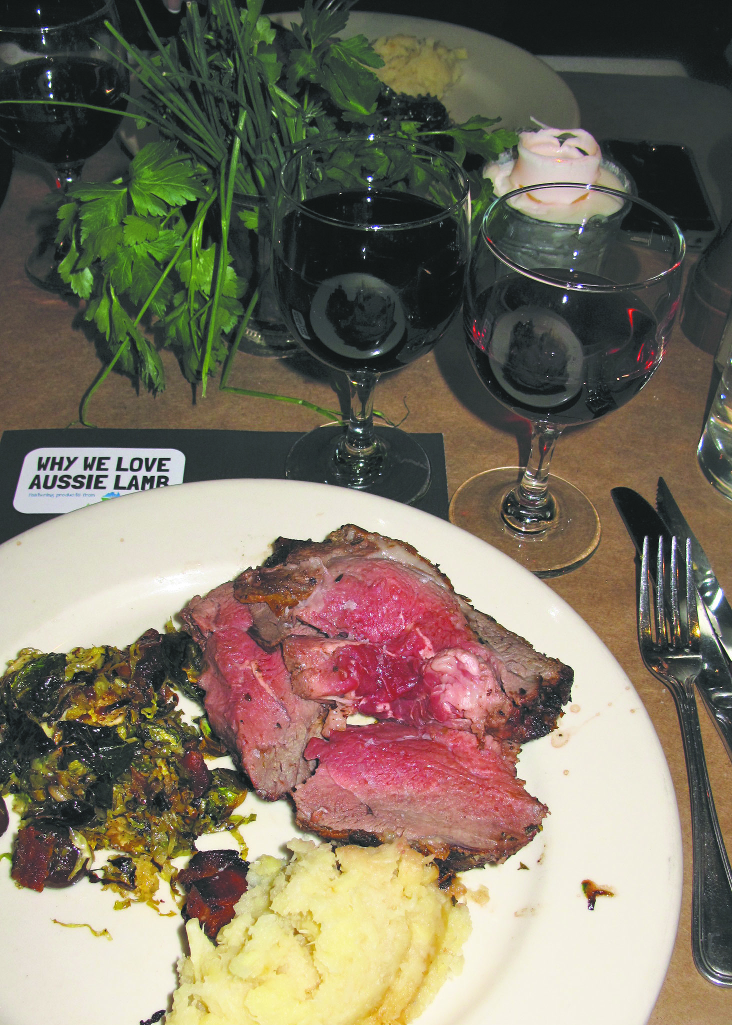 Leg of lamb and wines (58509)