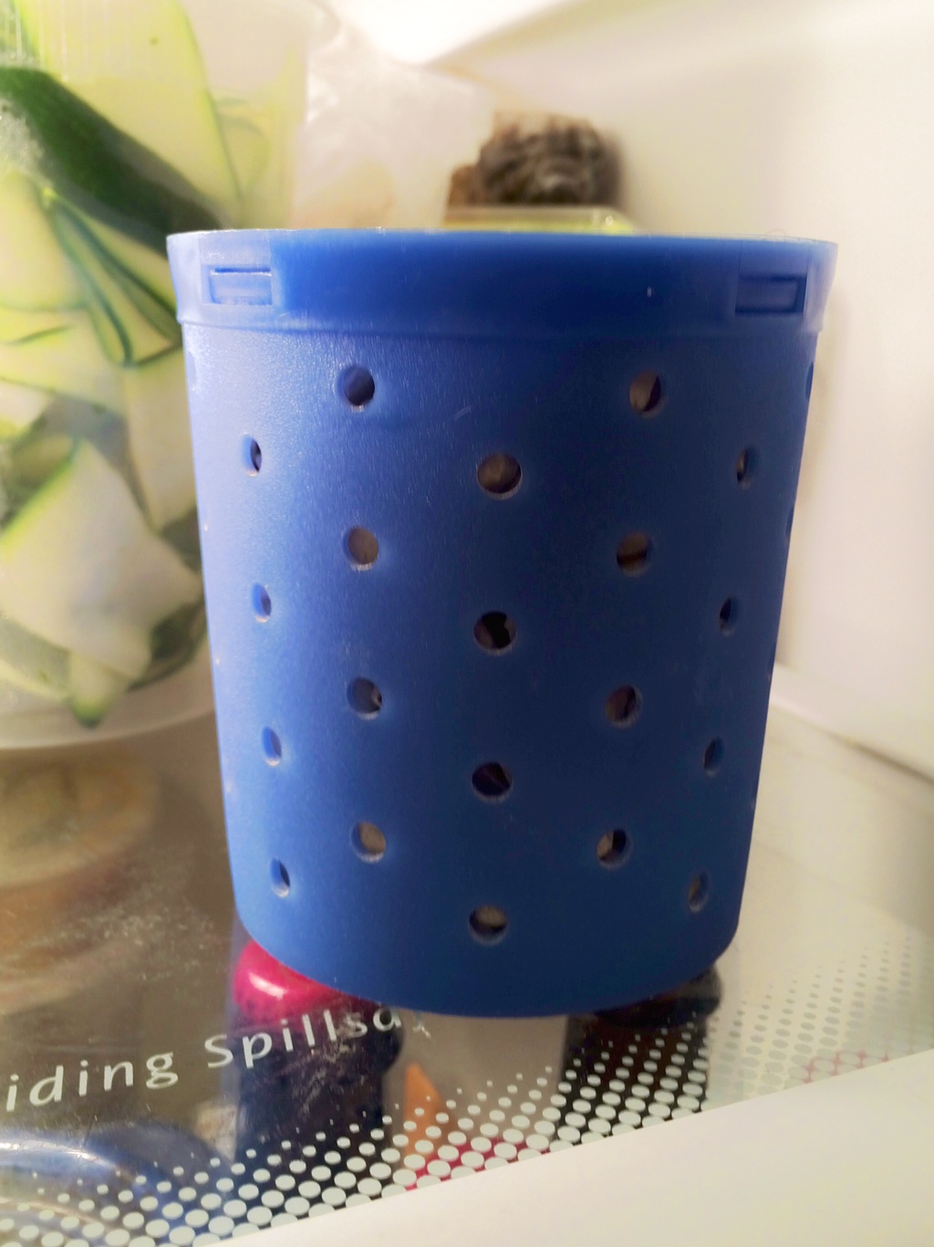 Reusable fridge/freezer deodorizer (73614)