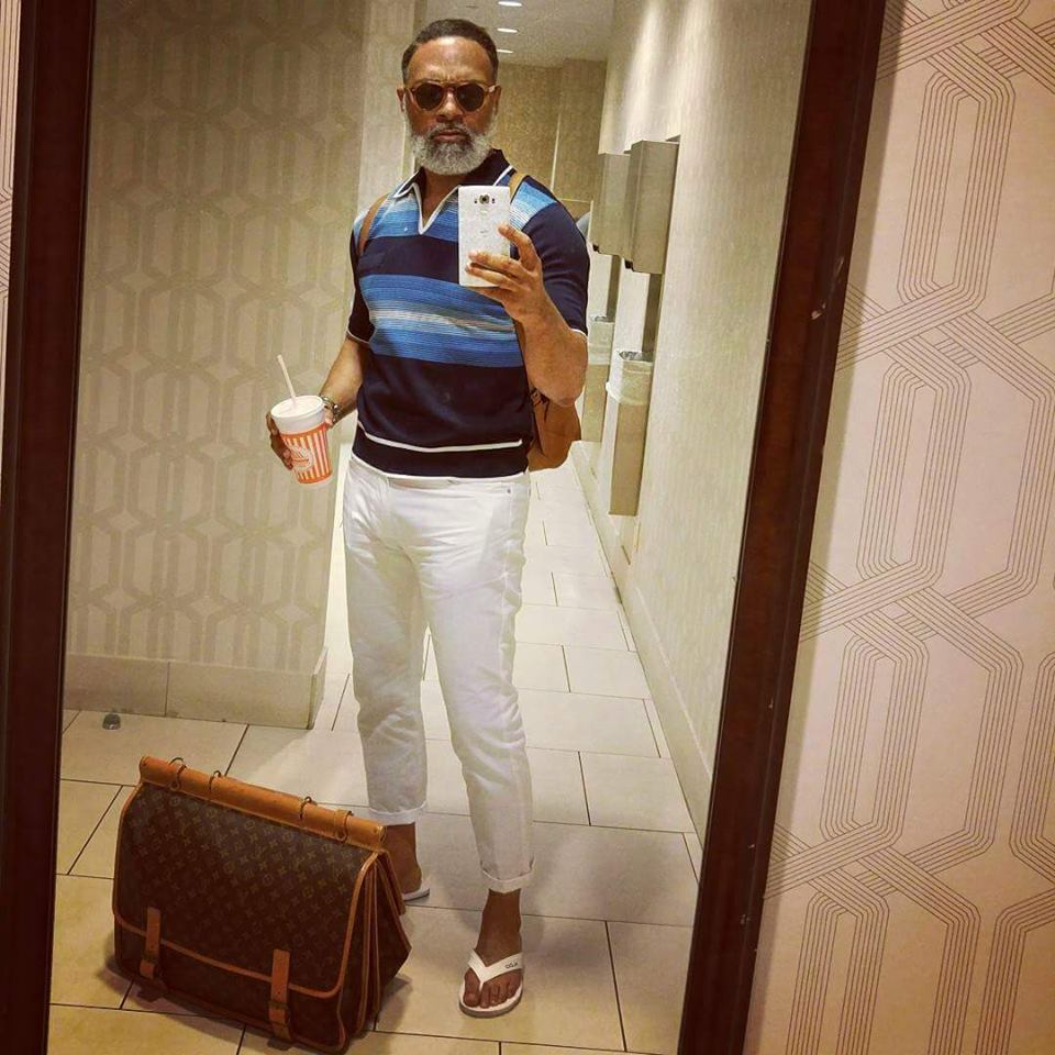 Irvin Randle known as #MrStealYourGrandma taking a selfie. (209056)