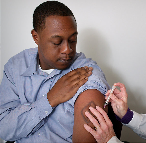 CDC urges people to get the flu vaccine early