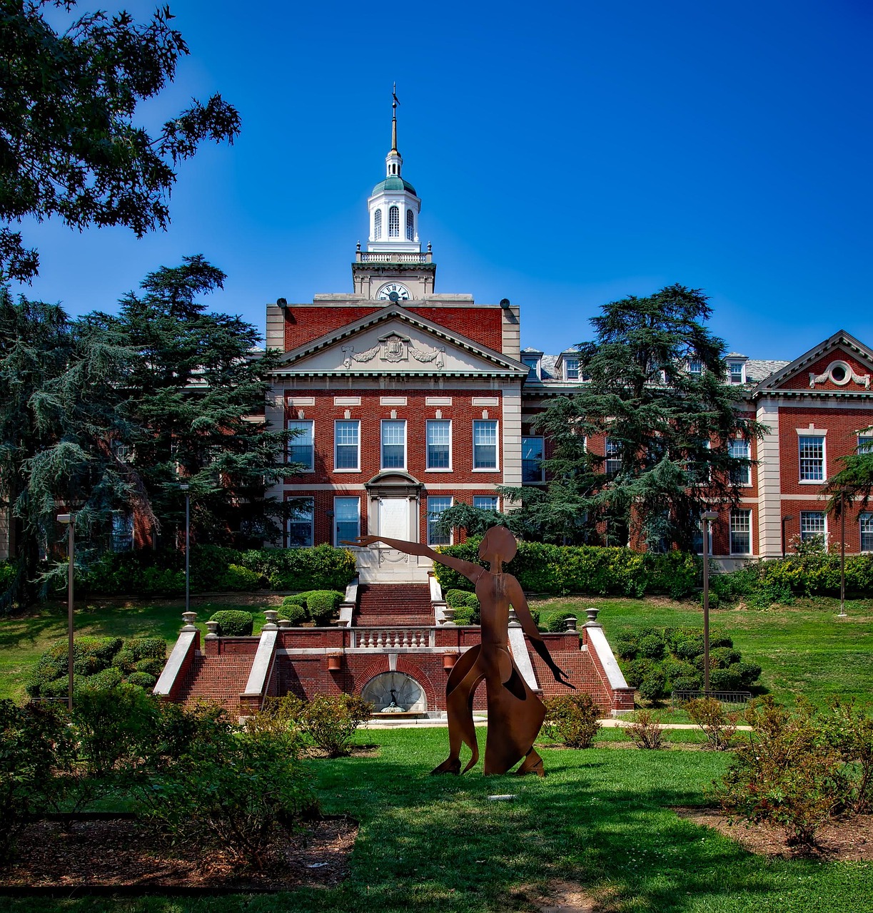 Howard University reenrolls dozens after hundreds lost admission