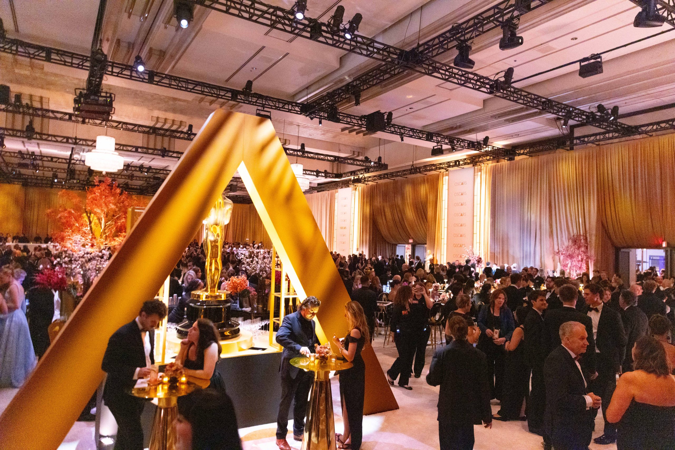 At the Governors Ball, the Oscars receive their final names