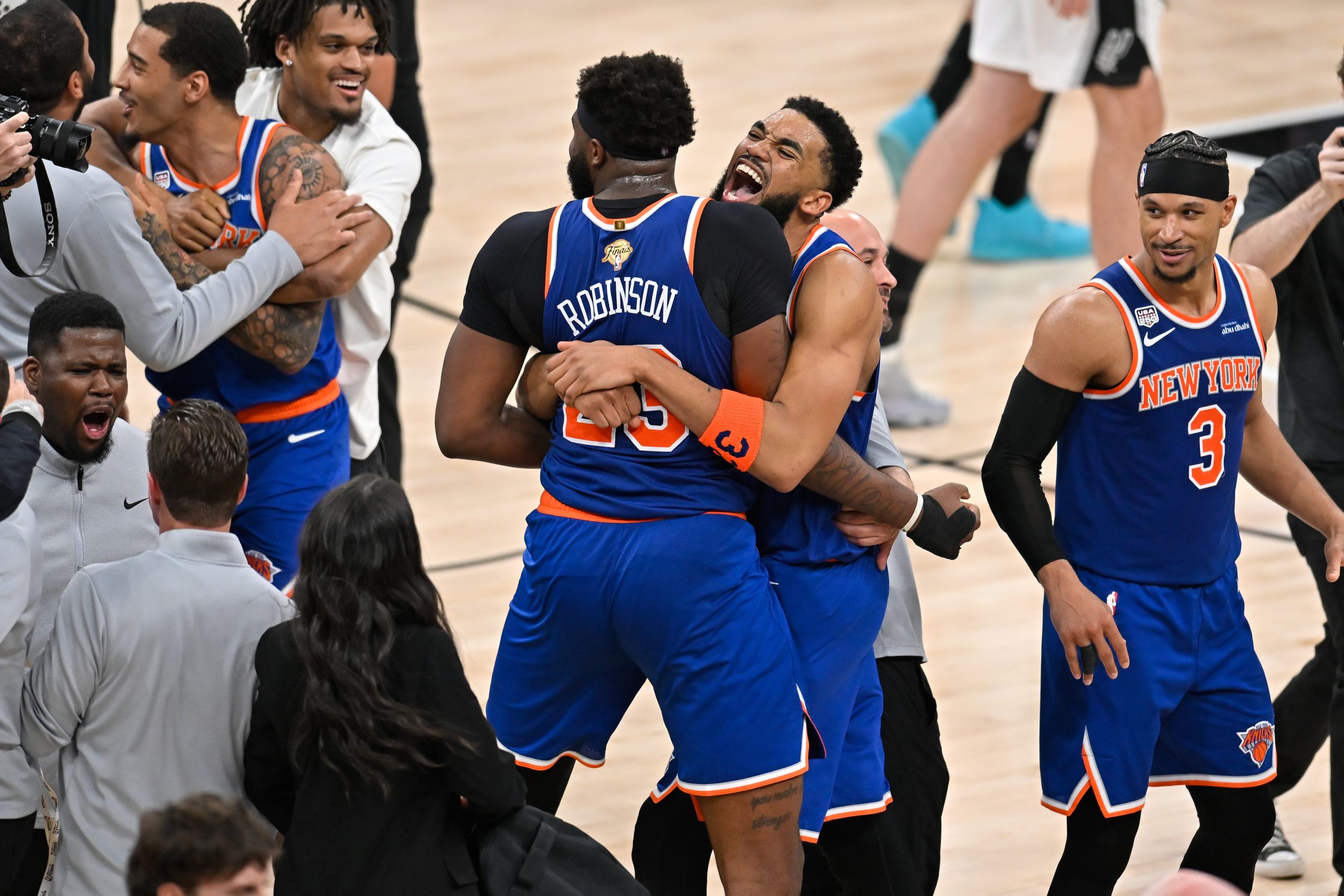 Knicks win first NBA title since 1973 with 94-90 victory over Spurs in Game 5